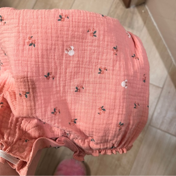 Disney Baby peach one piece romper - 12 months - Picture 8 of 10
